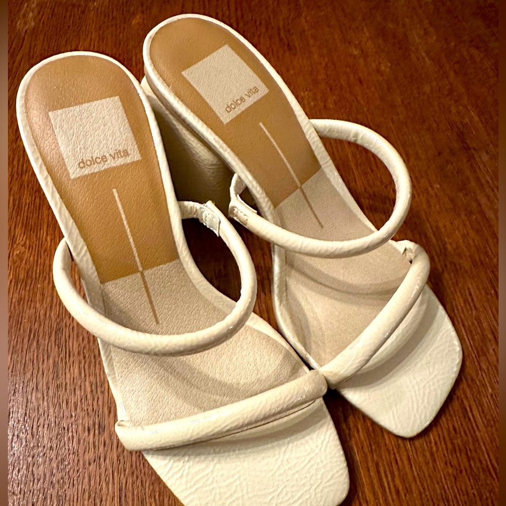 DolceVita Sandals - NEW